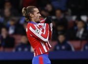 雷火电竞下载-包含阿森纳战平皇马，格列兹曼梅开二度欧冠的词条